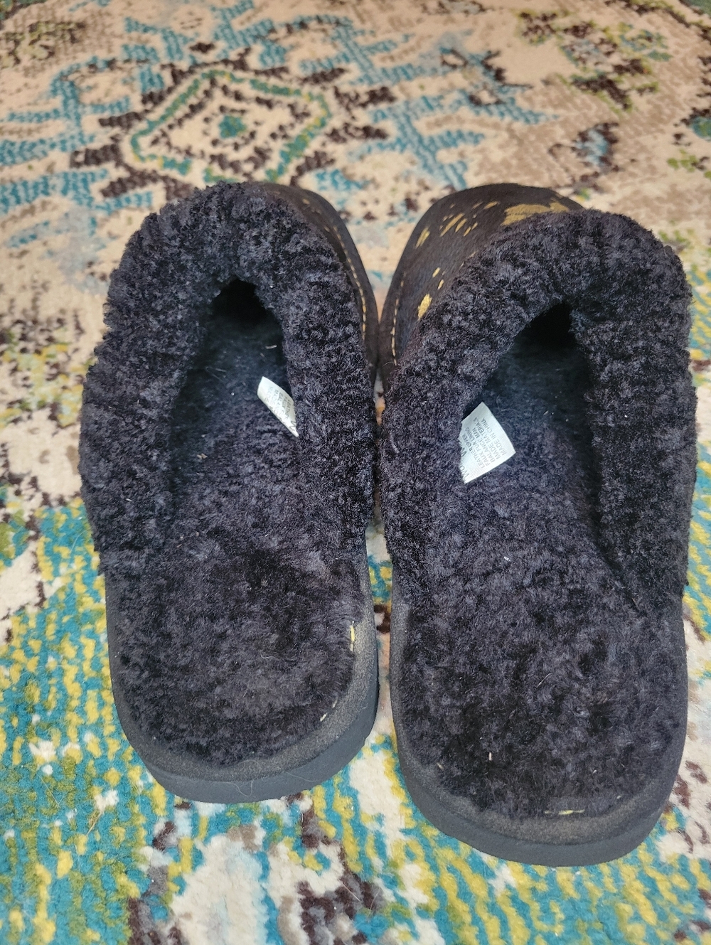 Ariat Jackie Square Toe Exotic Slippers In Black Gold Fuzzy Soft Shoes, Size 9 - Picture 5 of 8